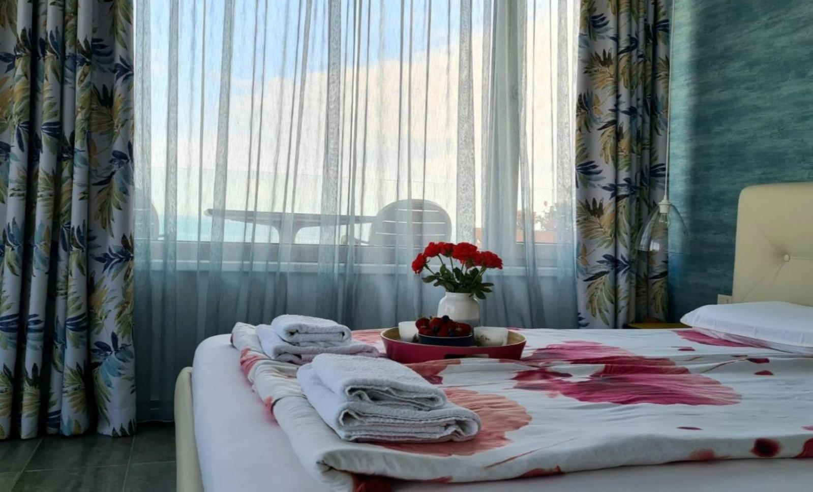 Villa Flora Sozopol Bagian luar foto